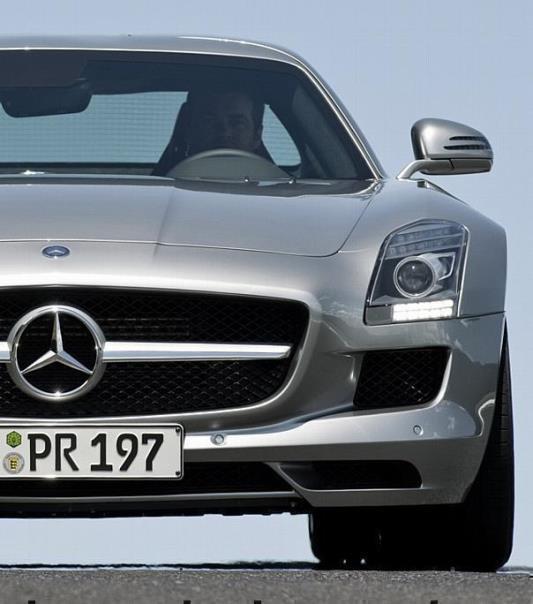 Mercedes-Benz SLS AMG